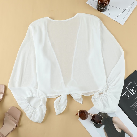 Brand New Plus Size White Crop Balloon Sleeve Wrap Top - Picture 2 of 3